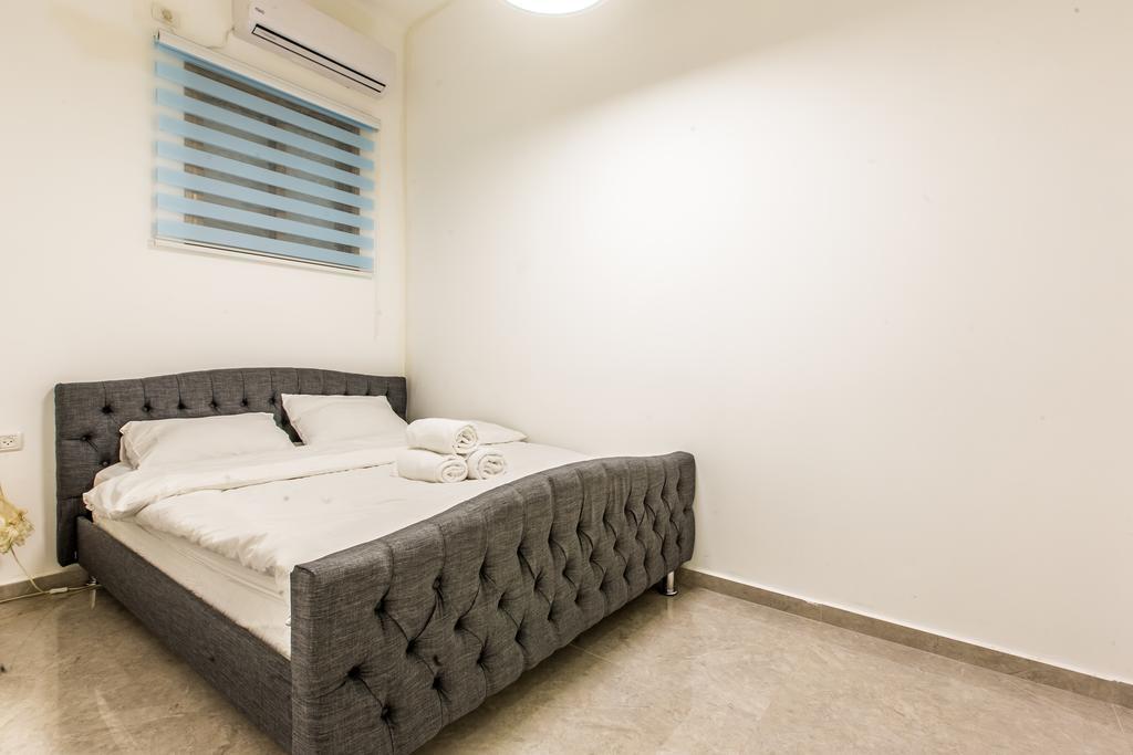 Sunset Beach Apartments Tel Aviv Exterior foto